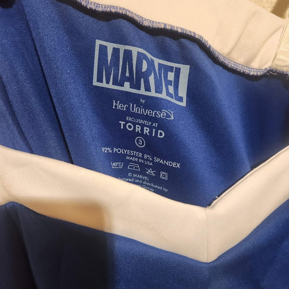 Captain America Dress - Picture 4 of 4